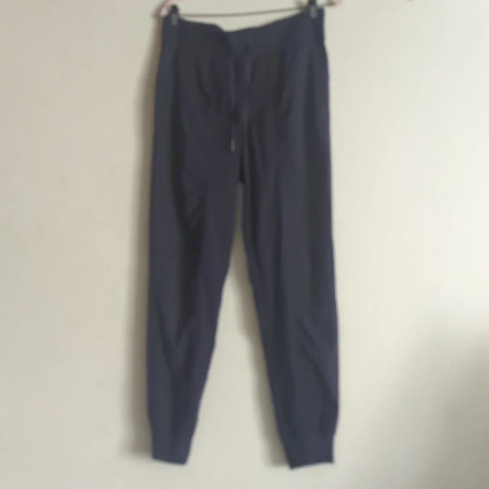 Lululemon Dance Studio Mid-Rise JoggerFull Length - Picture 8 of 13